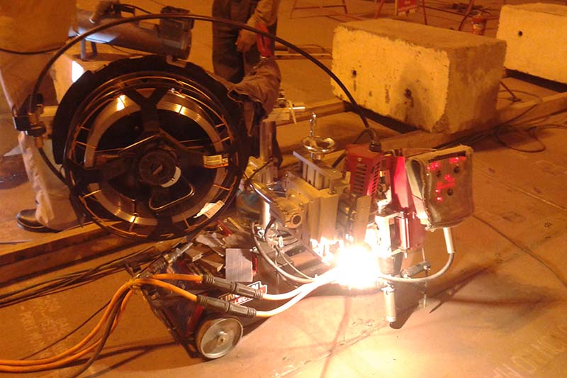 sub-arc-welding-tractor-for-1F-welding-on-tank-bottom-plates